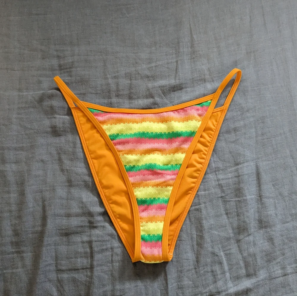 L*Space Pamela Tommy Bikini Set Under the Sun